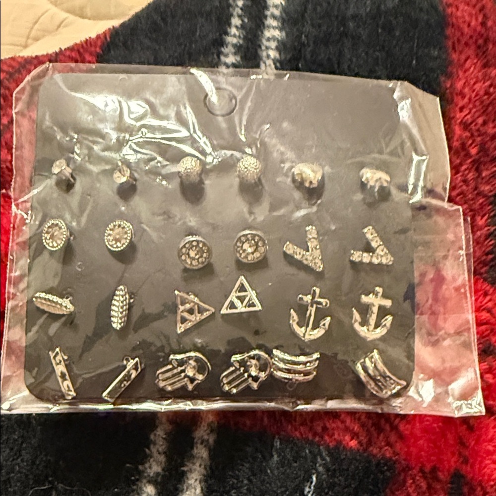 Silver Stud Earring Set